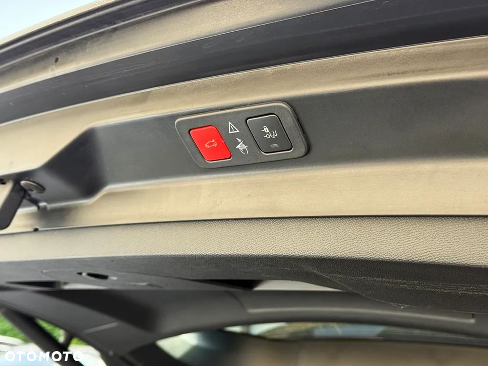 Peugeot 5008 1.5 BlueHDI Allure S&S EAT8 - 8