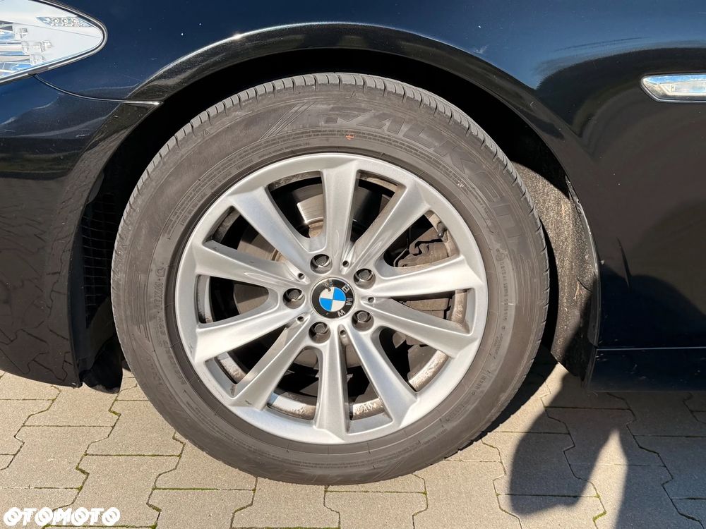 BMW Seria 5 520d - 13