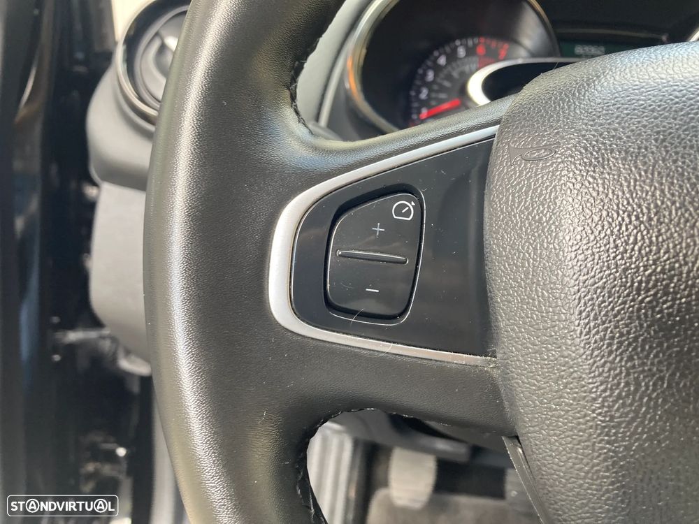 Renault Clio Sport Tourer Energy TCe 90 Start & Stop Dynamique - 12