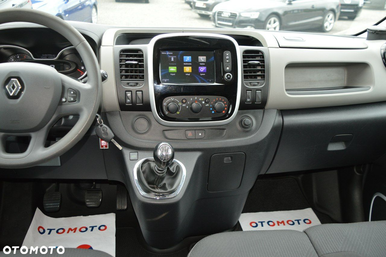 Renault Trafic - 23