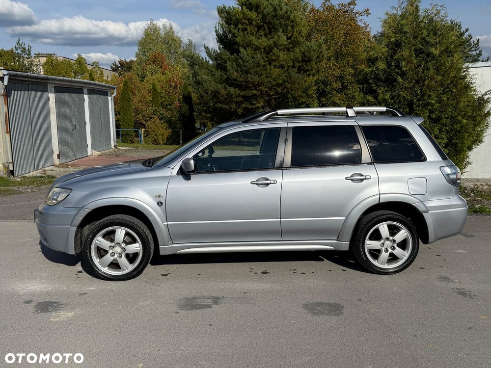 Mitsubishi Outlander - 6
