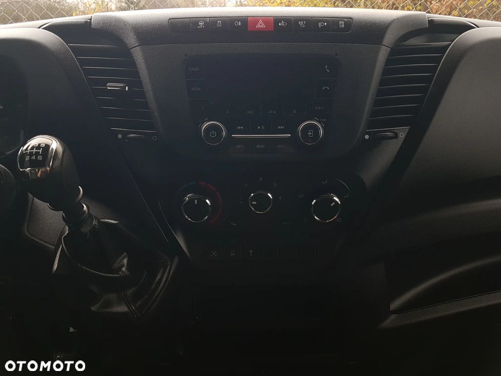 Iveco DAILY KONTENER NISKOPODŁOGOWY 4,43x2,24x2,43 SKLEP FOODTRUCK BAR KLIMA KONIOWÓZ KAMPER - 10