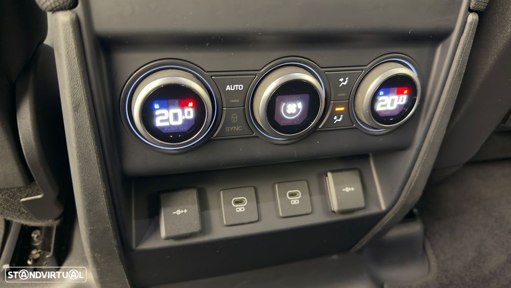 Land Rover Defender 110 D250 X-Dynamic HSE - 22