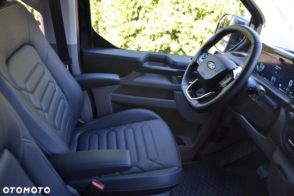Ford Tourneo Custom L2H1 VA Autm Titanium - 31