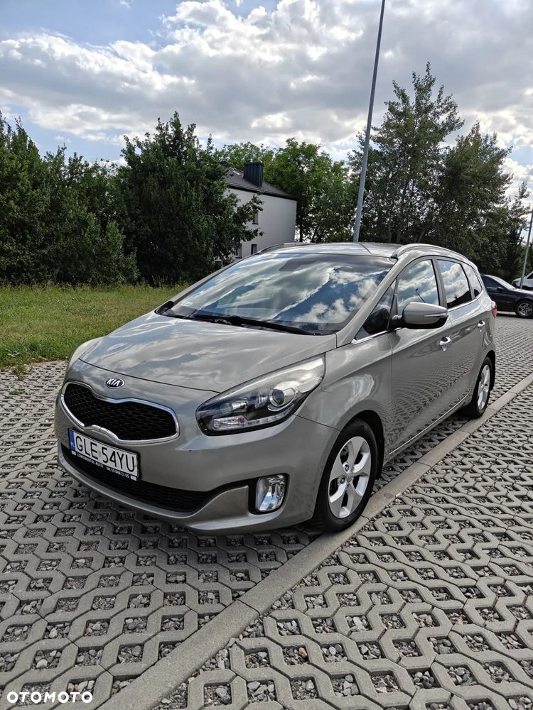Kia Carens 1.7 CRDi L - 1