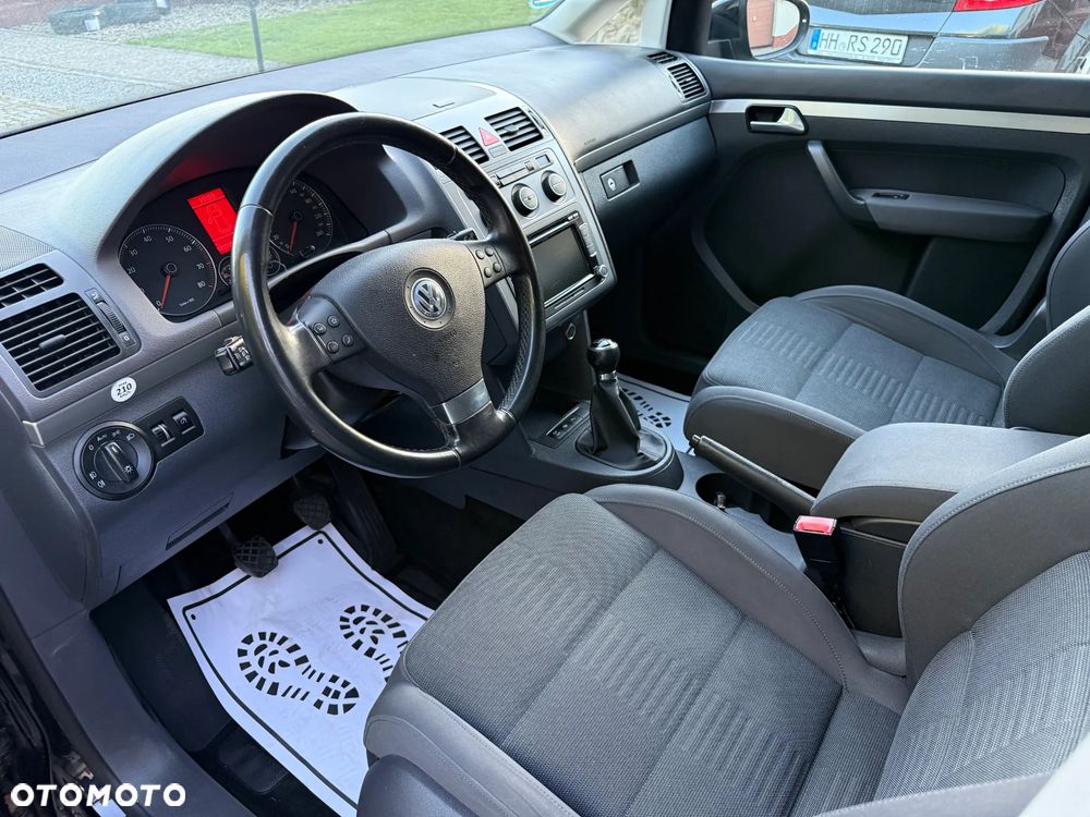 Volkswagen Touran 1.4 TSI Highline - 15