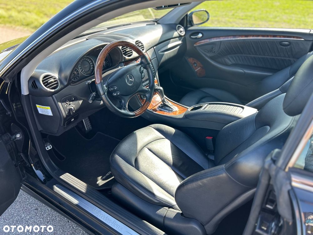 Mercedes-Benz CLK - 16