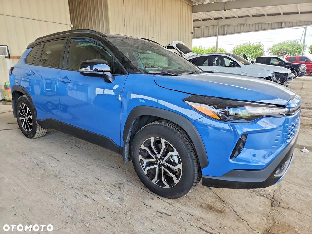 Toyota Corolla Cross - 1