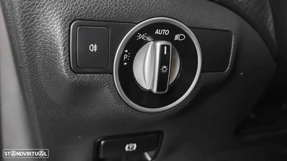 Mercedes-Benz A 200 CDI BE AMG Sport - 39