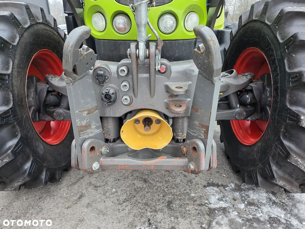 Claas Arion 650 - 18