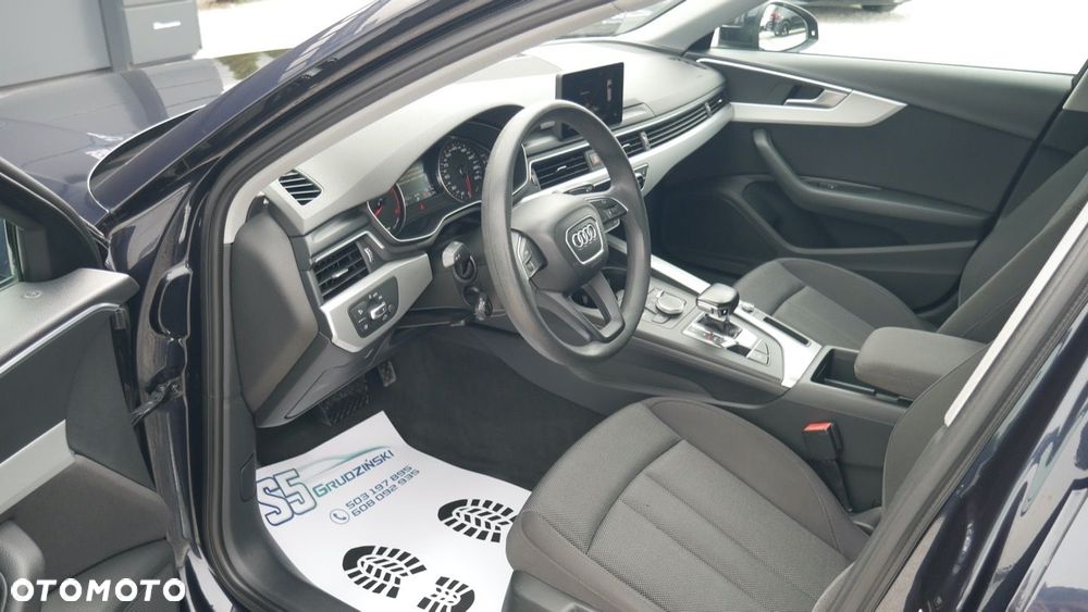 Audi A4 Avant - 10