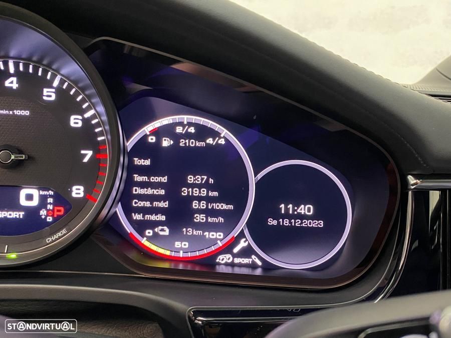 Porsche Panamera 4 E-Hybrid Platinum Edition - 49