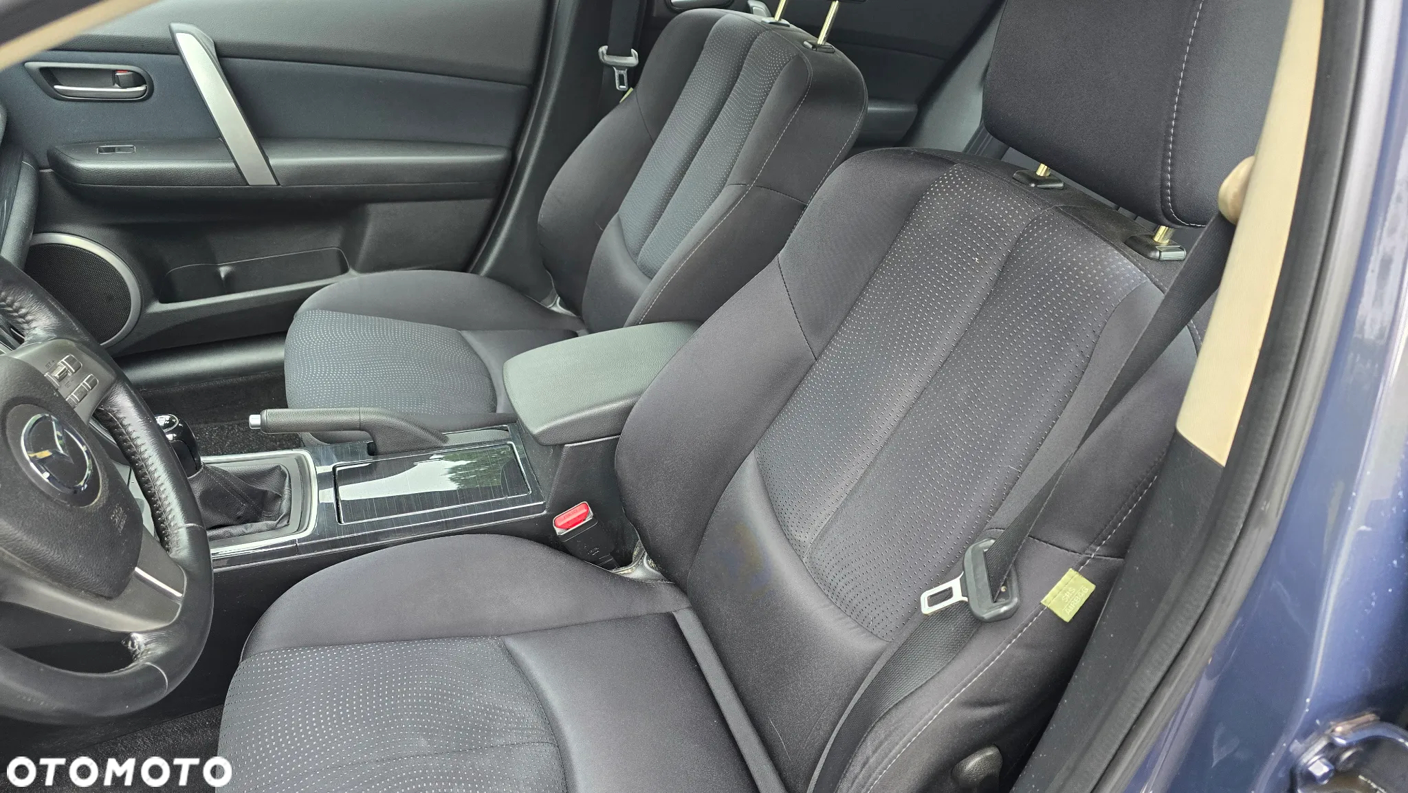 Mazda 6 2.0 Exclusive + - 12