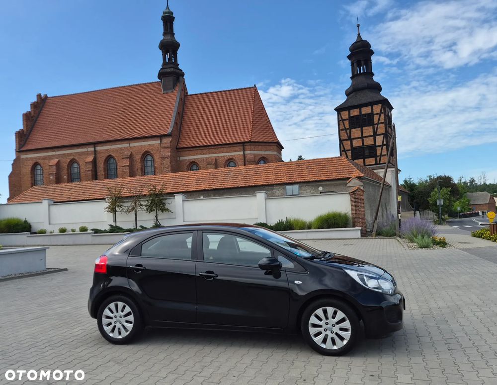Kia Rio - 7