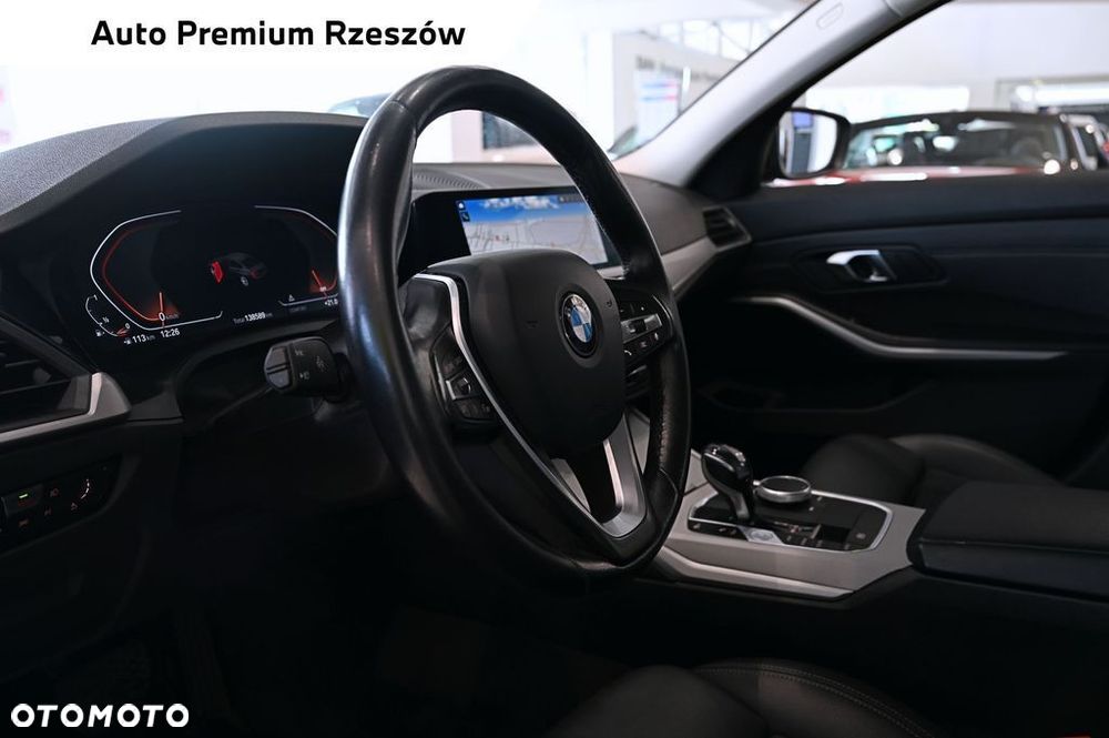 BMW Seria 3 2021 photo 5