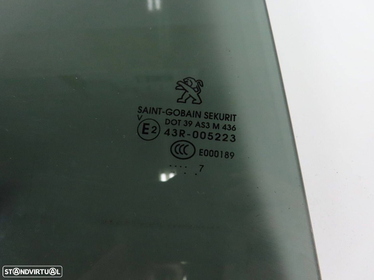 Vidro da porta Escurecido Direito/Trás Seminovo/ Original PEUGEOT 308 II 9677868... - 2