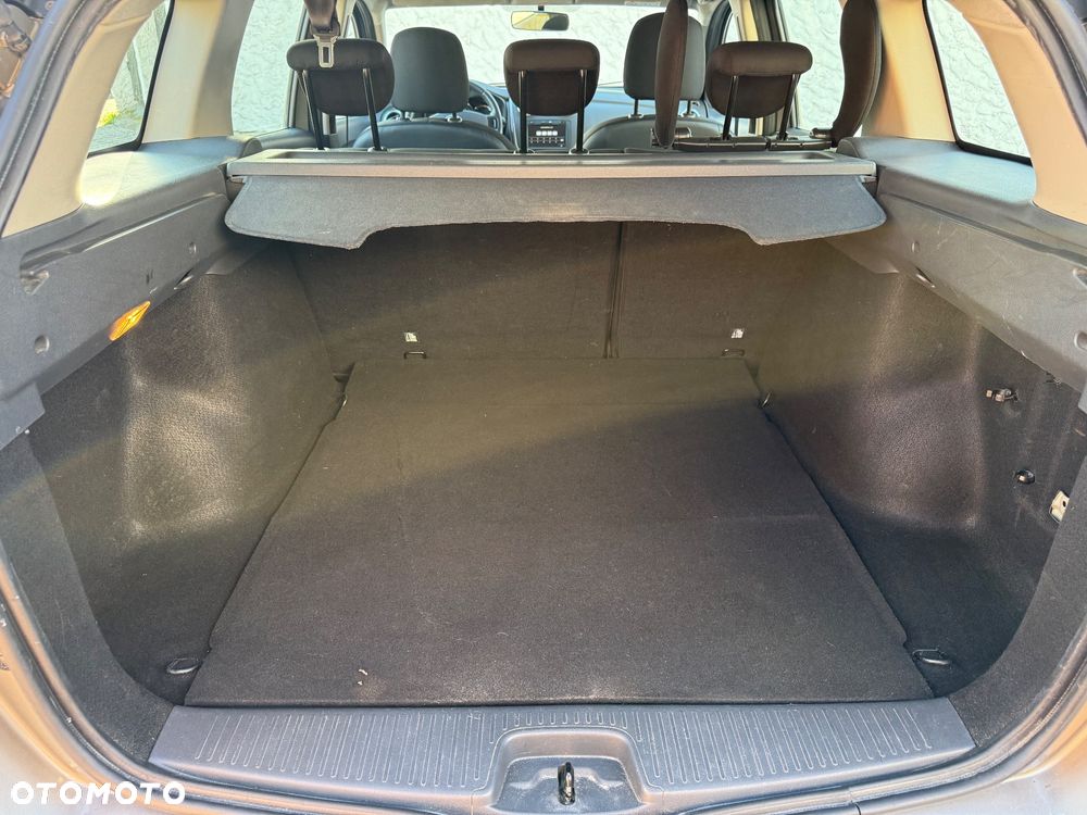 Dacia Logan TCe 90 Prestige - 8