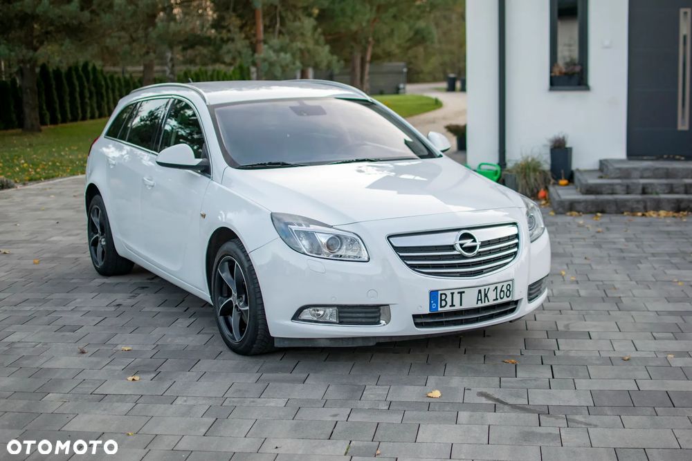 Opel Insignia - 1