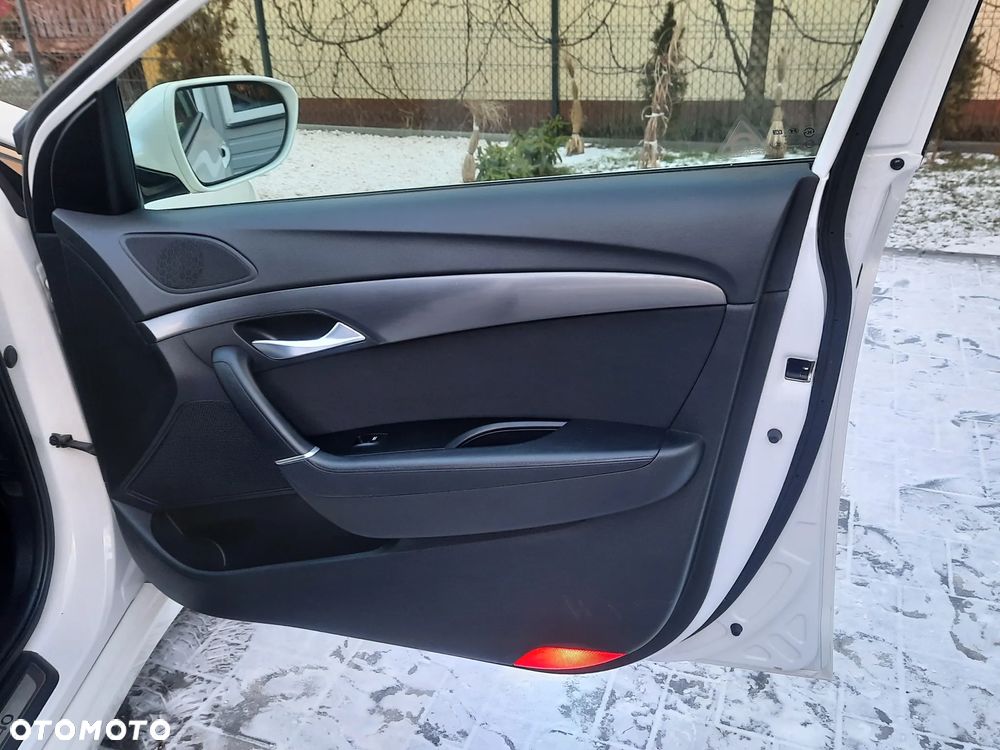 Hyundai i40 i40cw 1.7 CRDi Automatik Fifa World Cup Edition - 37