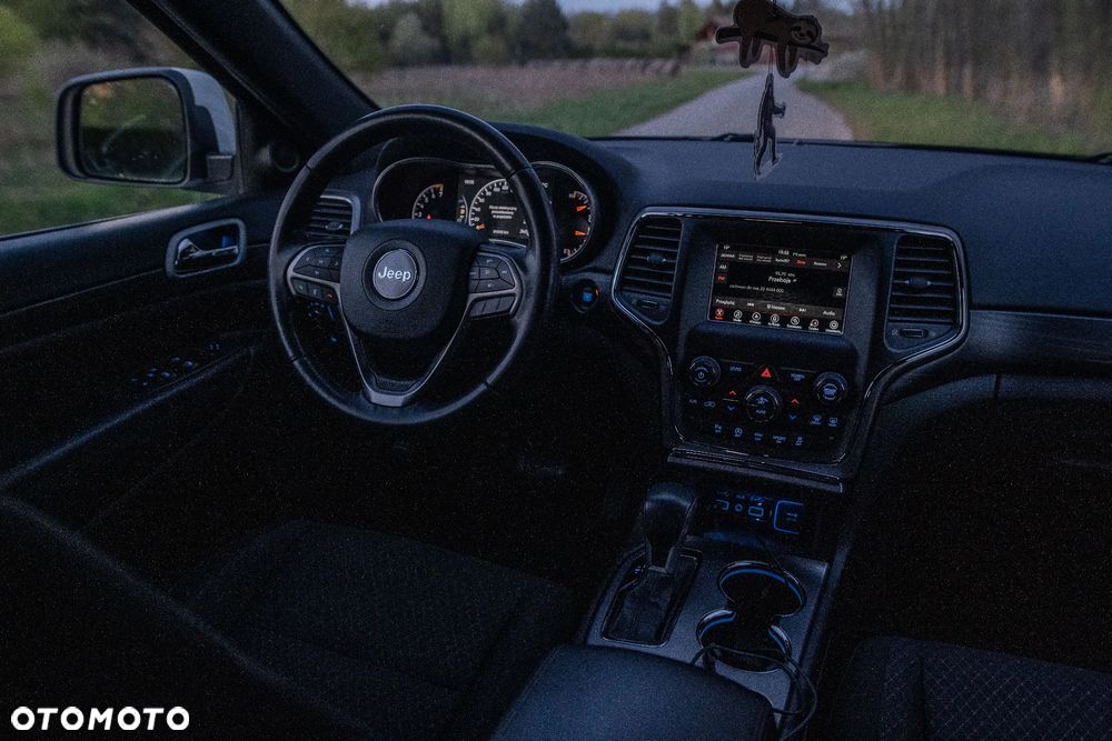 Jeep Grand Cherokee 3.6 V6 Laredo - 19