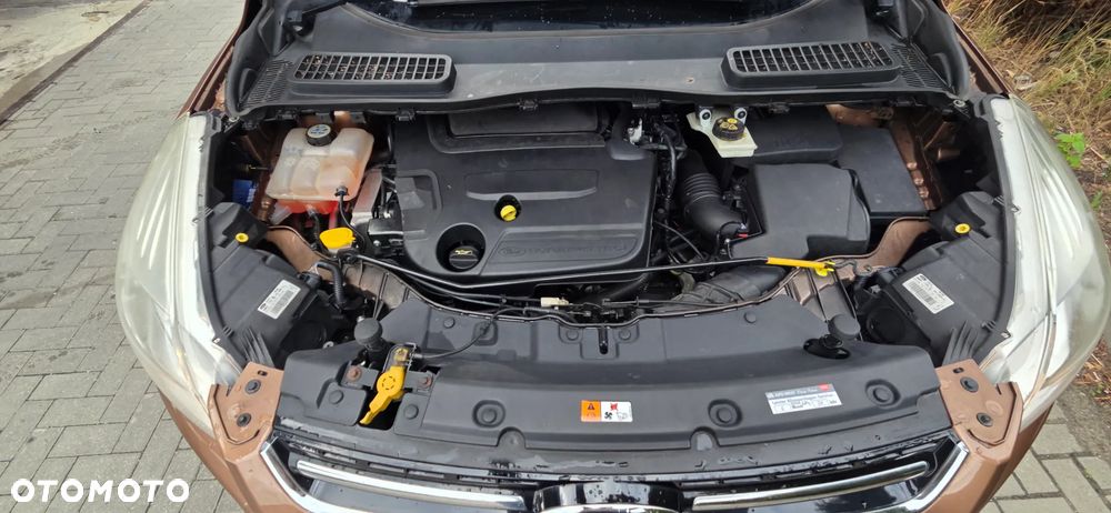 Ford Kuga 2.0 TDCi 2x4 Titanium - 38