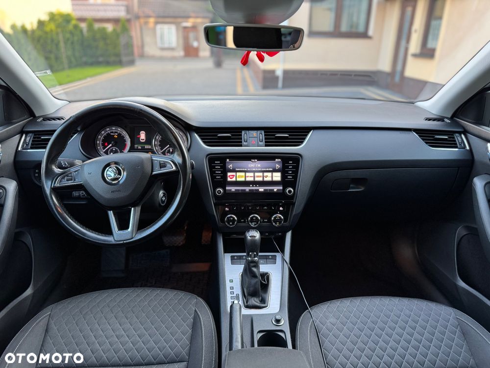 Skoda Octavia 2.0 TDI 4x4 Elegance DSG - 15