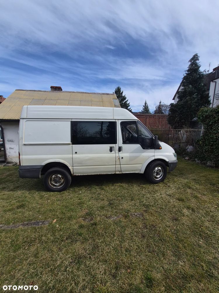 Ford Transit - 12