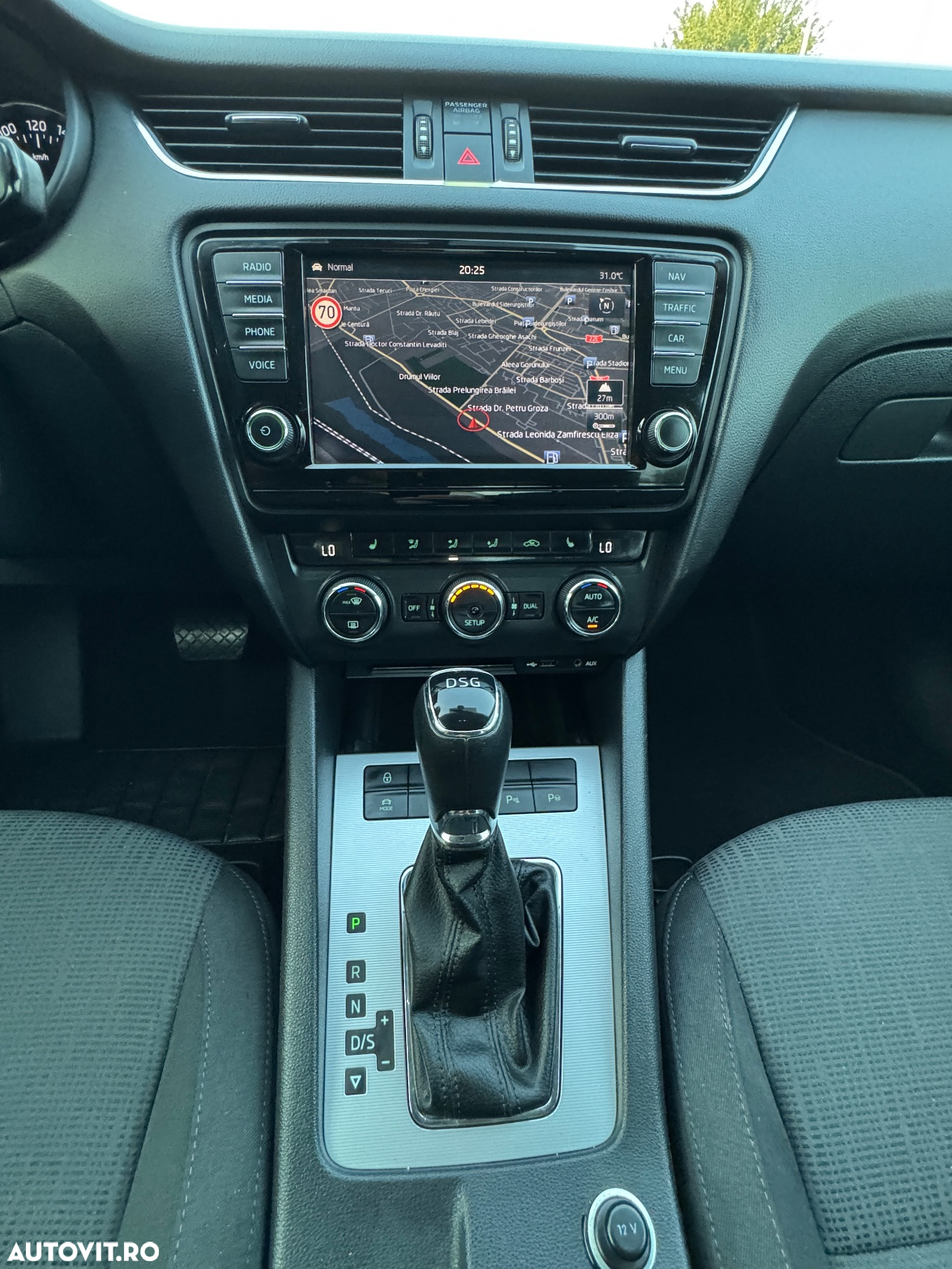 Skoda Octavia 1.6 TDI DPF DSG Elegance - 22