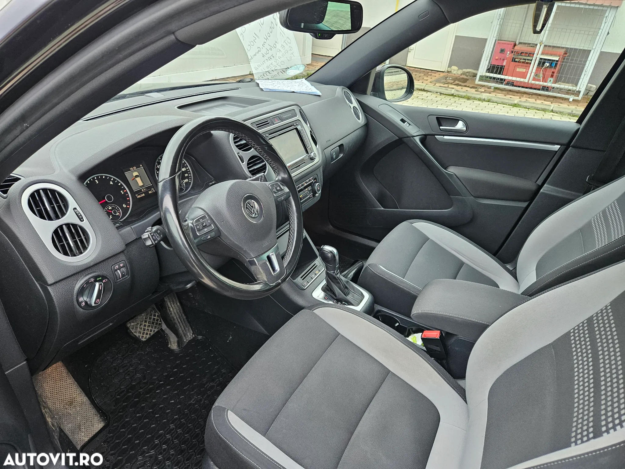 Volkswagen Tiguan 2.0 TDI DPF 4Motion BlueMotion Technology DSG Life - 11