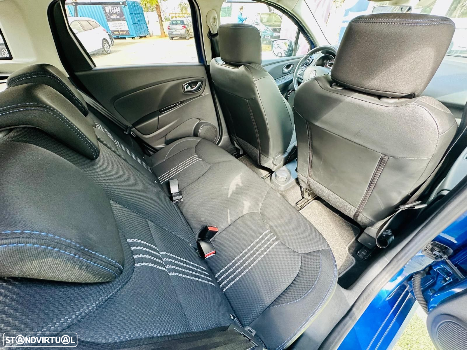 Renault Clio Sport Tourer 1.2 TCe GT Line - 32