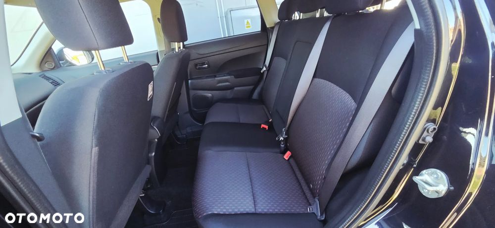 Mitsubishi ASX 2.2 DI-D 4WD Automatik Top - 32