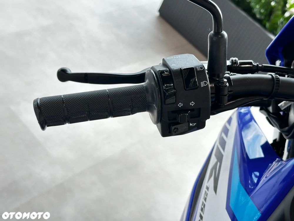 Yamaha WR - 6
