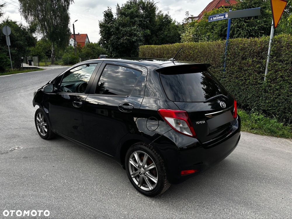 Toyota Yaris - 1