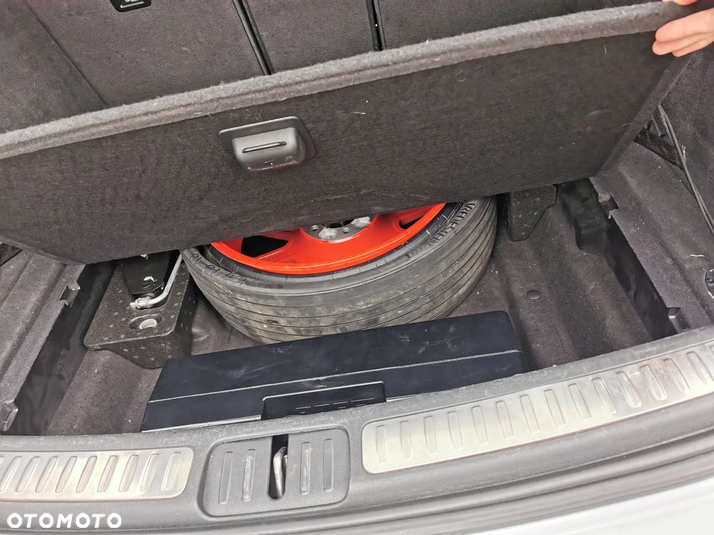 Porsche Macan Standard - 8