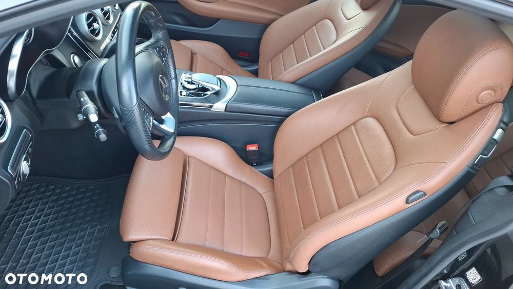 Mercedes-Benz Klasa C 300 9G-TRONIC AMG Line - 13