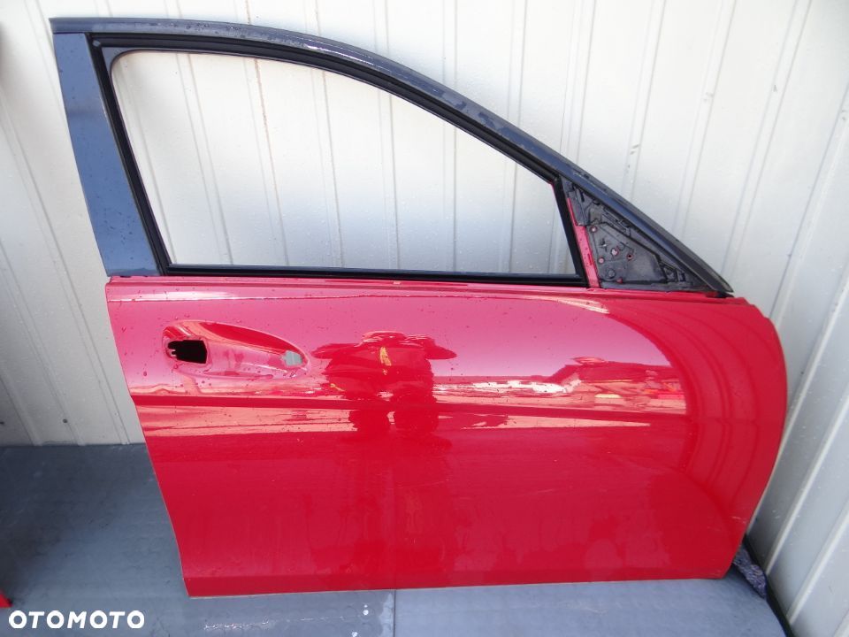 Mercedes C W204 Lift Drzwi prawe prawy przod C590