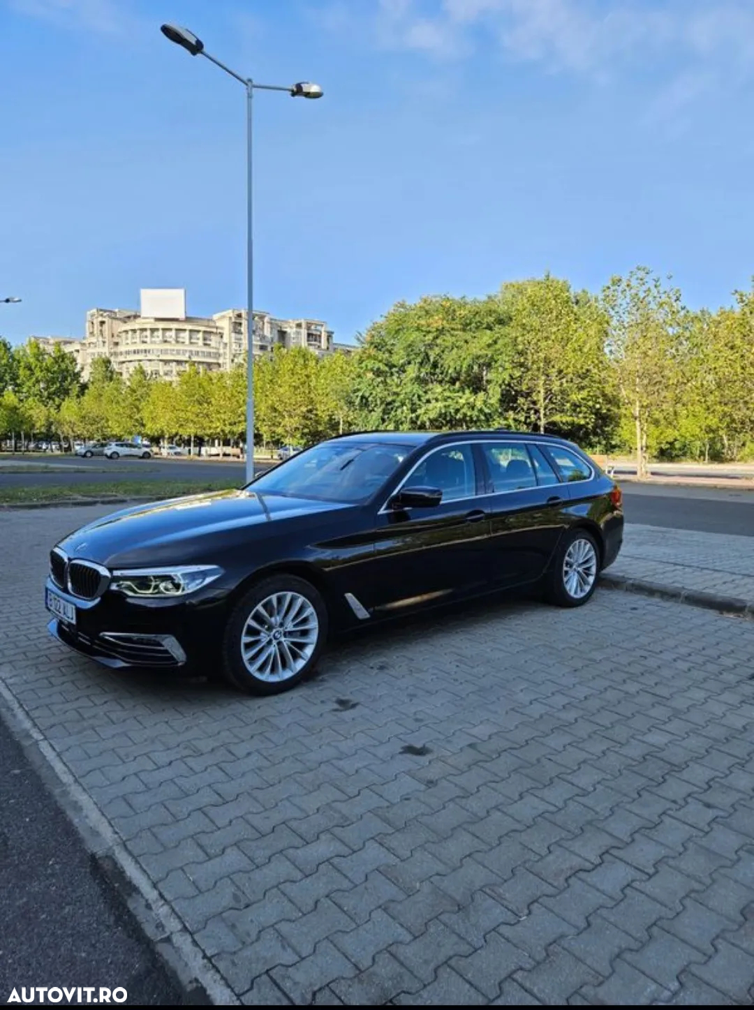 BMW Seria 5 520d Touring Aut. Luxury Line - 6