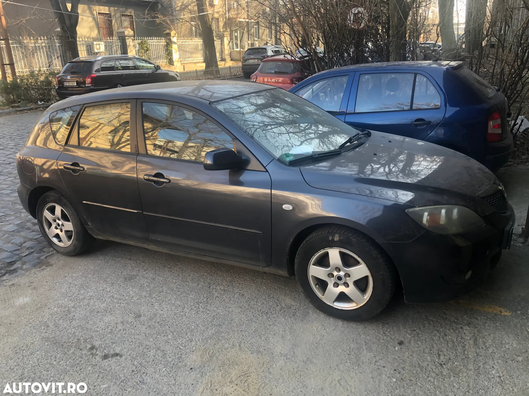 Dezmembrez Mazda 3 gri diesel 2006 - 10