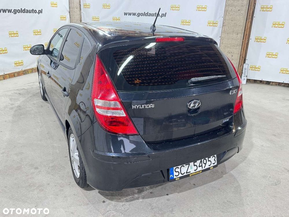 Hyundai i30 - 24