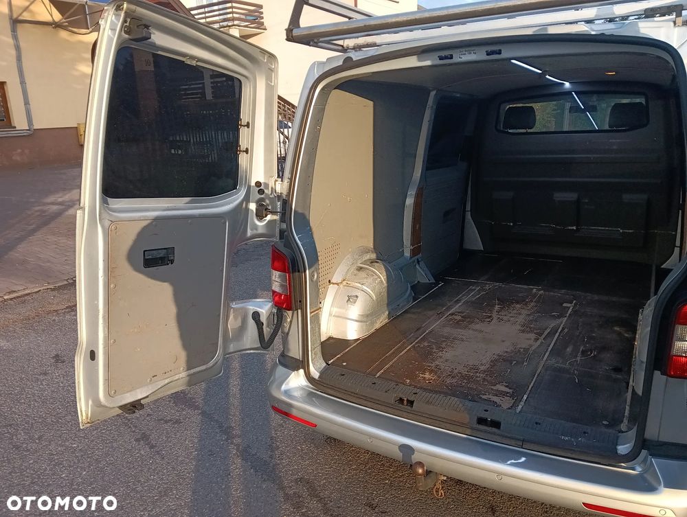 Volkswagen Transporter - 25