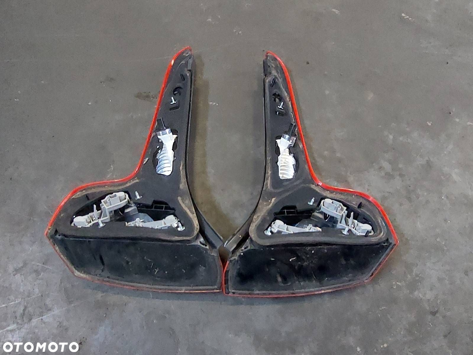 KOMPLETNY TYŁ KLAPA BAGAŻNIKA ZDERZAK TYŁ LAMPY VOLVO C30 I 455-16 - 3