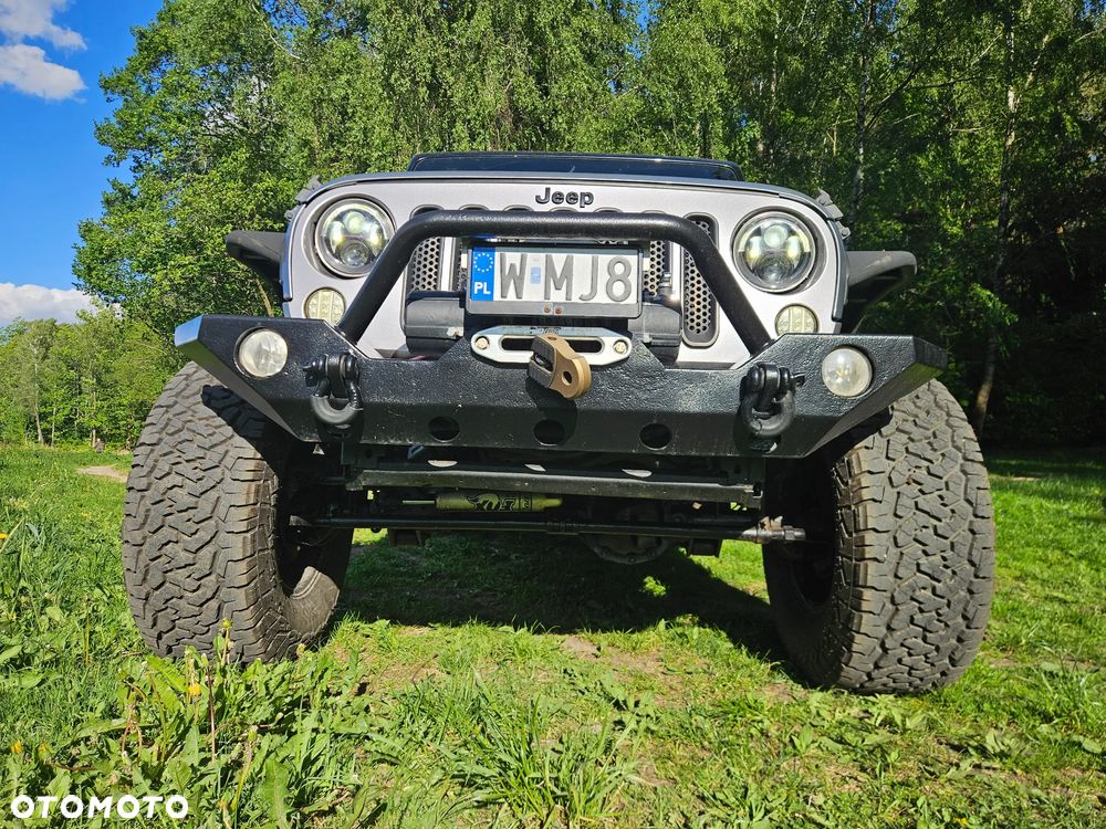 Jeep Wrangler 3.6 Unlim Sahara - 18