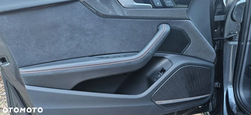 Audi S4 Limousine - 33