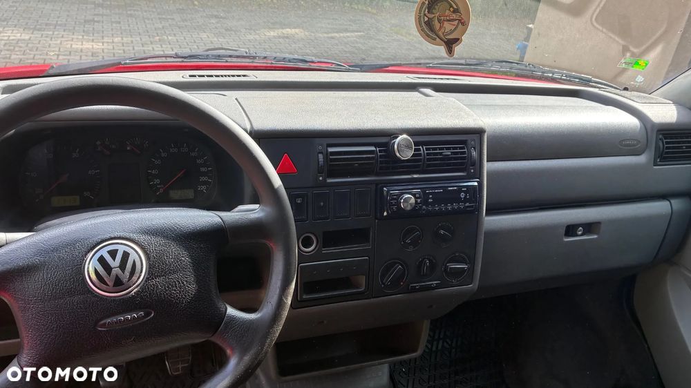 Volkswagen Transporter Escapade - 13