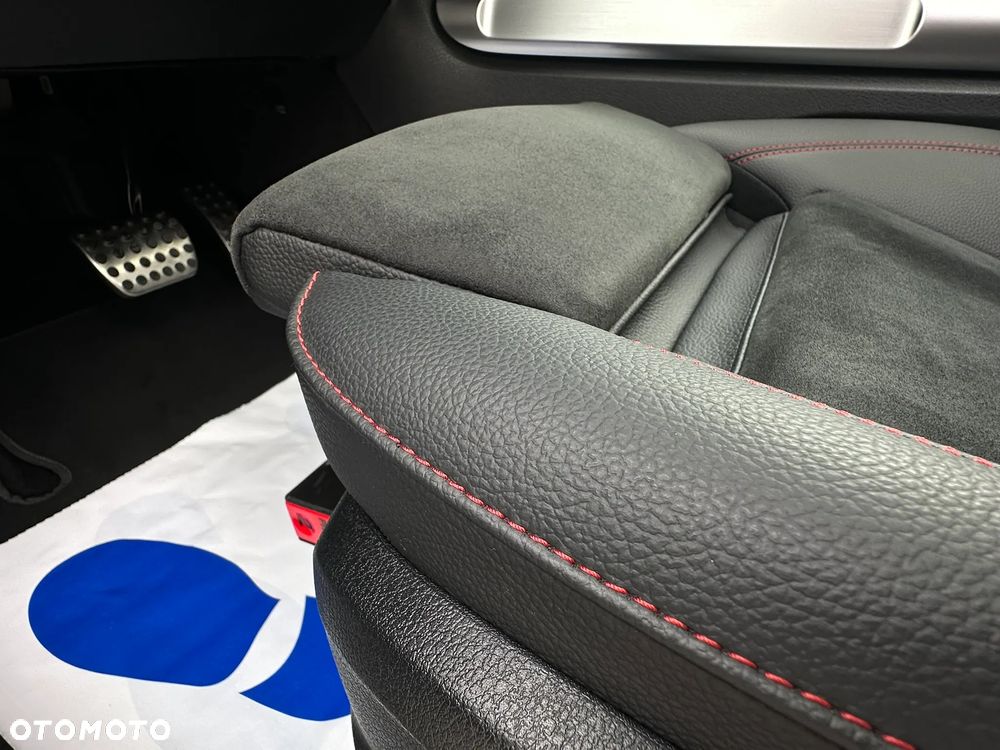 Mercedes-Benz GLB AMG 35 4-Matic - 24