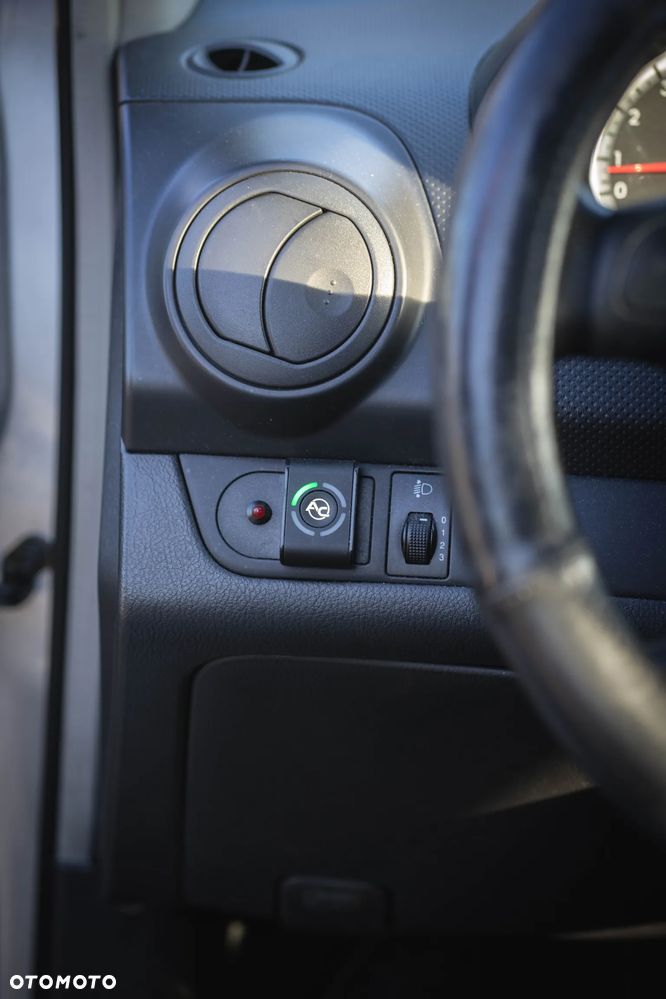 Chevrolet Aveo 1.2 16V Base - 7