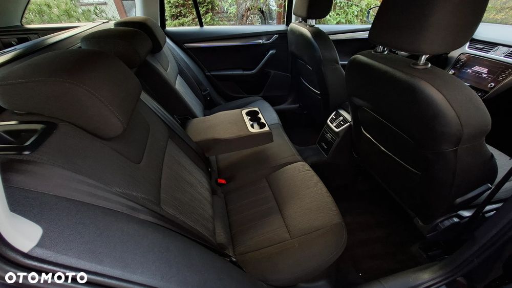 Skoda Octavia 2.0 TDI 4x4 DSG Style - 14