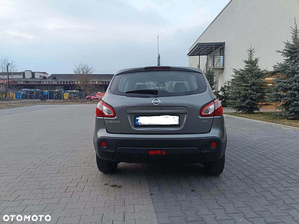 Nissan Qashqai - 4