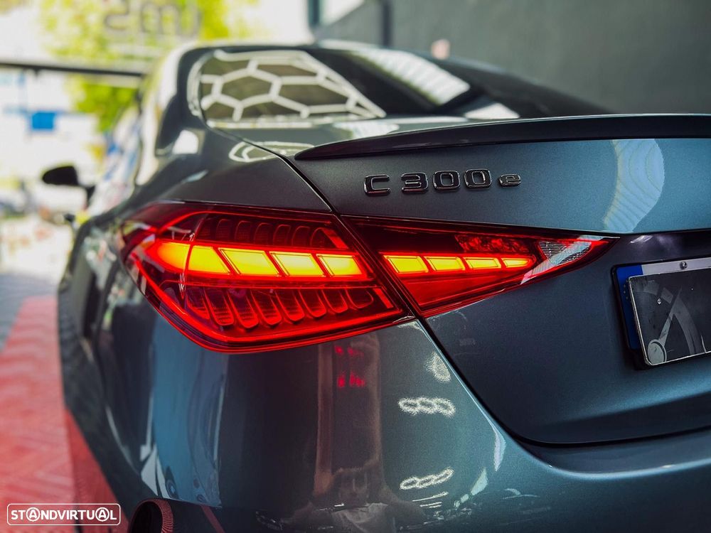 Mercedes-Benz C 300 e AMG Line - 11