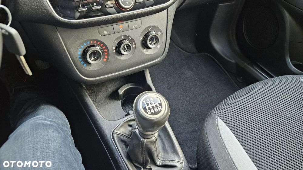 Fiat Punto 1.4 Multiair Easy S&S - 27